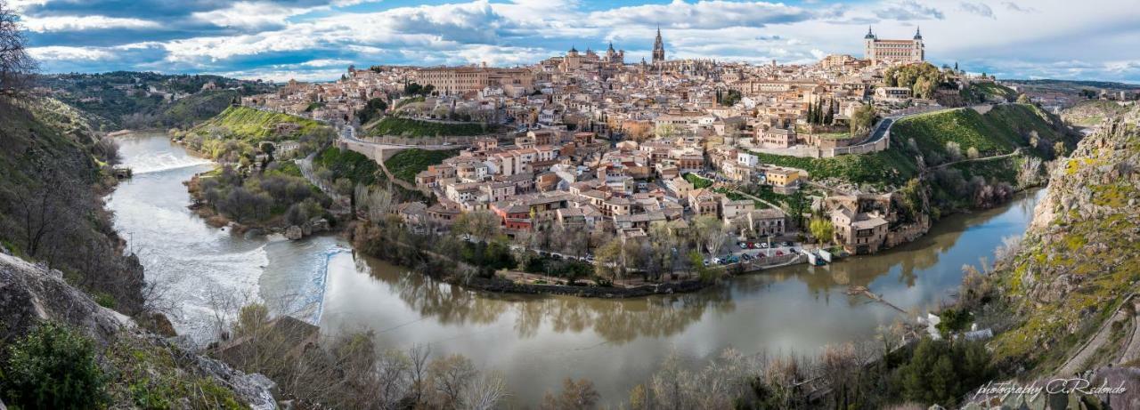 Hotel Tripolis Toledo Exterior foto